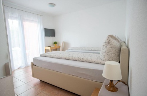 Steinmauern Casa | Pension Victoria