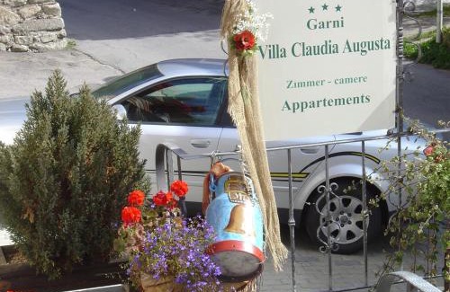 Resia Cama Y Desayuno | Pension Villa Claudia Augusta