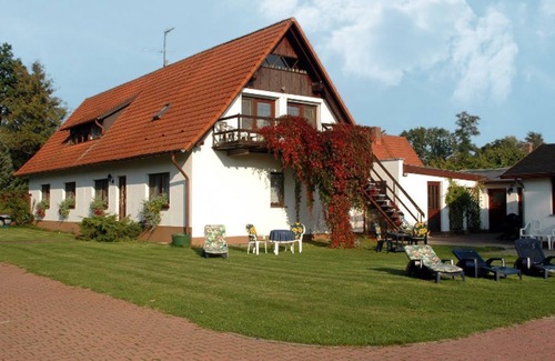 Burg-Dorf Cabaña | Pension Willischza - Doppelzimmer, Du/wc, Frühstück