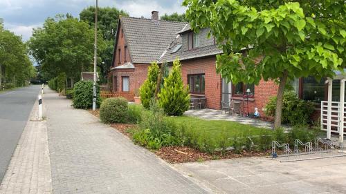 Butjadingen Casa | Pension zum Leuchtfeuer