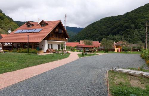 Rau Sadului Casa | Pensiune agroturistica Casa cu Povesti Rau Sadului