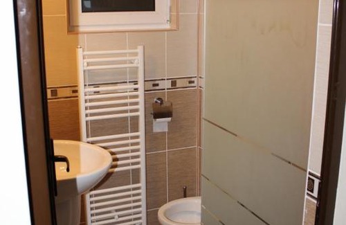 Mioveni Casa | Pensiune Venetia Mariaj