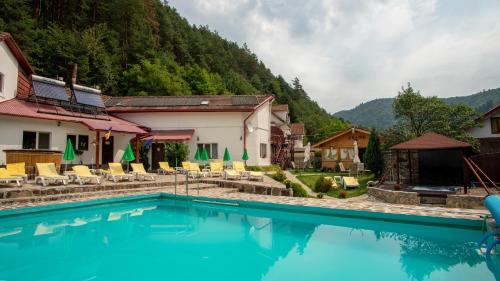Rasinari Casa | Pensiunea Alpin