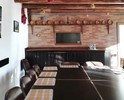 Izvoarele Casa | Pensiunea Amo