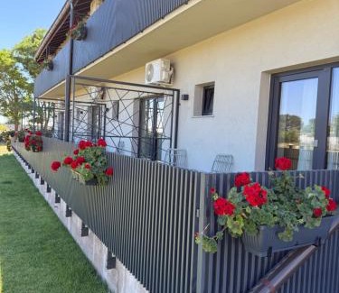 Girov Hotel | PENSIUNEA ANA