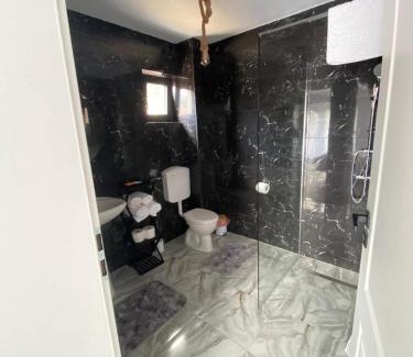 Vaideeni Casa | Pensiunea Antonia Maria