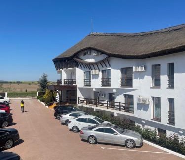 Colina Casa | Pensiunea Beluga