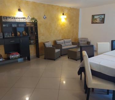 Izvoru Casa | Pensiunea Casa Ghica