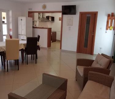 Izvoru Casa | Pensiunea Casa Ghica