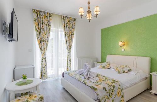 Slanic Casa | Pensiunea Casuta cu Trandafiri 2
