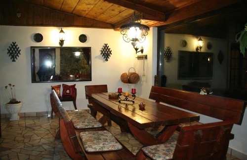 Resita Casa | Pensiunea Club Castel Resita