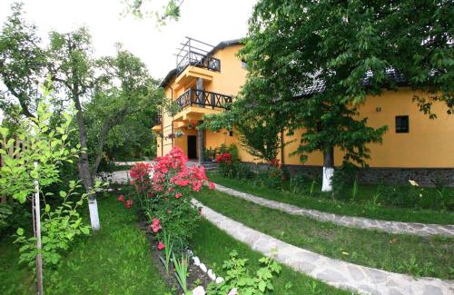 Tirgu Ocna Casa | Pensiunea Elena