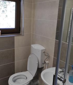 Sucevita Casa | Pensiunea Emilia