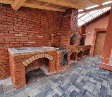 Curtea De Arges Casa | Pensiunea Eric