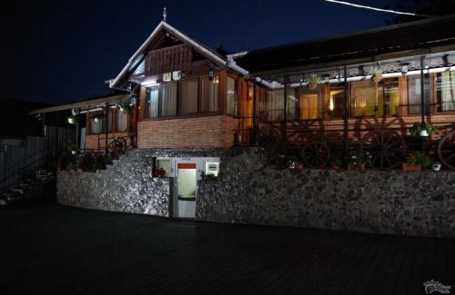 Brad Casa | Pensiunea Irina