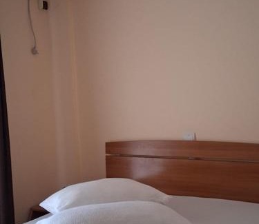 Hunedoara Casa | Pensiunea Krystinne