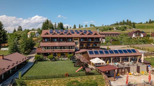 Dorna Candrenilor Casa | Pensiunea La Bella Vista