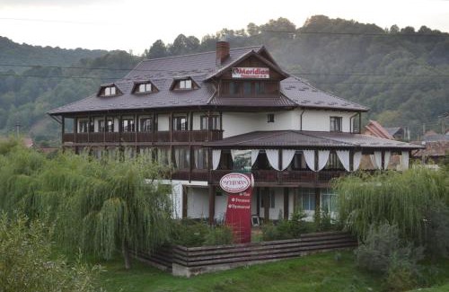 Oestii Paminteni Casa | Pensiunea Meridian