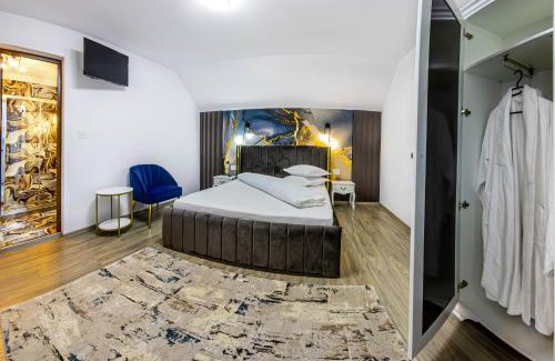 Novaci Casa | PENSIUNEA MIHAELA-Transalpina