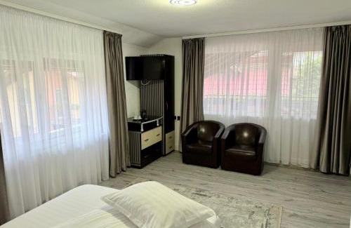 Zarnesti Casa | Pensiunea Monady