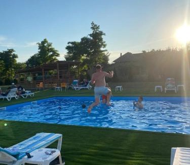 Plopul Casa | Pensiunea Paradiso Sarinasuf
