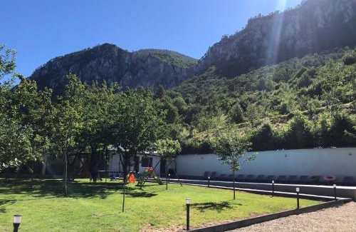 Baile Herculane Casa | Pensiunea Platinum