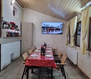 Balesti Casa | Pensiunea Rares