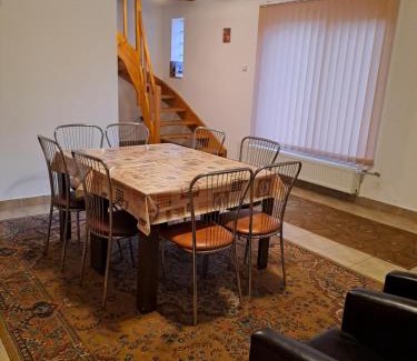 Pauleni-Ciuc Casa | Pensiunea Rose