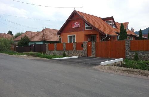 Pauleni-Ciuc Casa | Pensiunea Rose