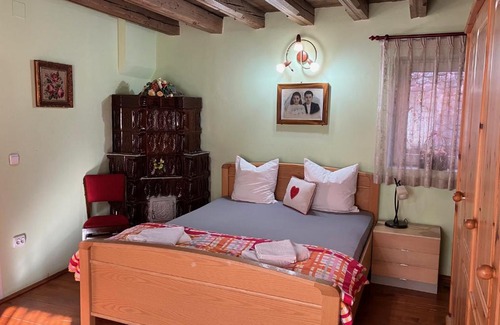 Crit Casa | Pensiunea Rozalia