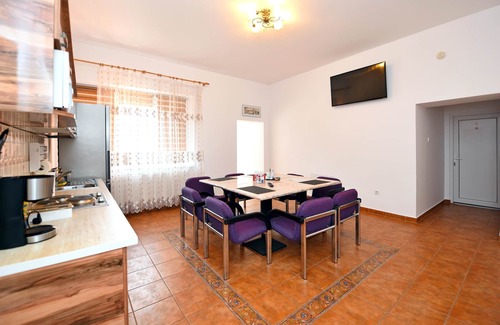 Hateg Casa | Pensiunea Trident