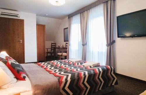 Łeczna Cama Y Desayuno | Pensjonat Emocja