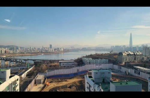 Samseong-dong Apartamento | PENT Weleb 파노라마 한강롯데타워뷰 1.5룸 청담1MINWALK