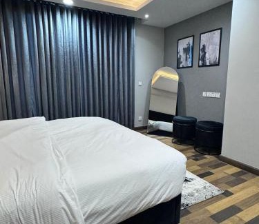 Lahore Apartamento | Penta Square Executive City View Apartments DHA - Phase 5 Lahore