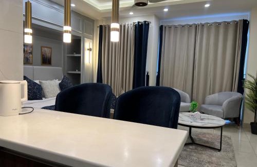 Loralai District Apartamento | Penta Square Luxury Serviced Apartments DHA Phase 5, Lahore Modern Executive Stays