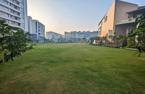 Lahore Apartamento | Penta Square - Luxury Studio Suite