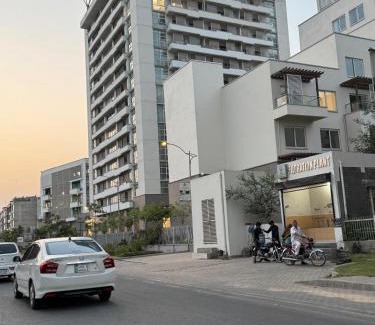 Lahore Apartamento | Penta Square Premium Furnished Apartments in the Heart of DHA Lahore