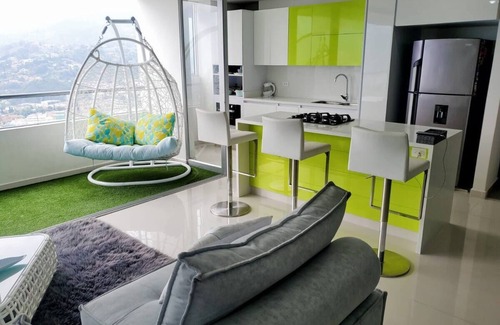 Itagui Condominio | Penhouse Piso 40 para disfrutar DE LA VISTA!