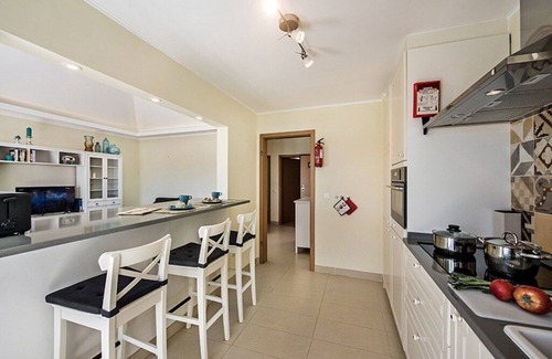 Cabanas Apartamento | Penthouse apartment in Cabanas Royal Beach with free WIFI & Pool.