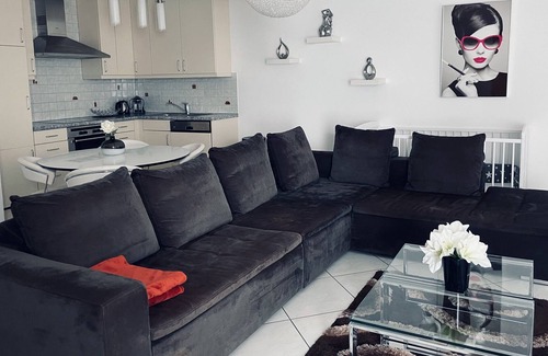 Bonnevoie Apartamento | PENTHOUSE APARTMENT IN CITY CENTER