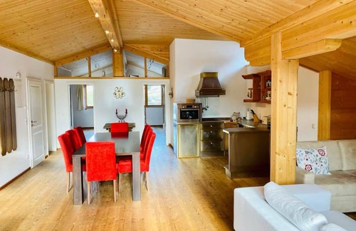 Lech am Arlberg Apartamento | Penthouse Apartment WÖSTER - Boutique Chalet Almrausch outbuilding