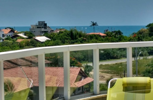 Ze Amandio Apartamento | Apartamento ático con vistas al mar, a 400 m de la playa, excelente ubicación.