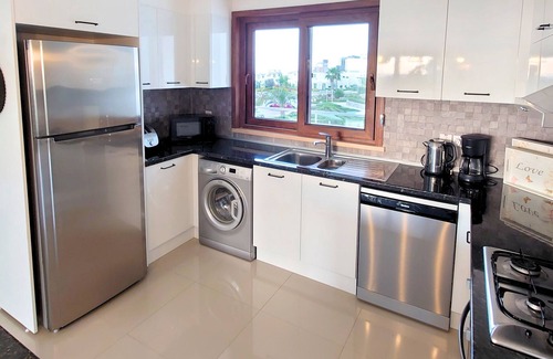 Esentepe Apartamento | Ático con impresionantes vistas al mar y a la montaña