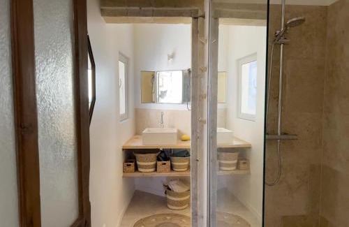 Arles City Centre Apartamento | Penthouse Apartment with Large Terrace and Veranda