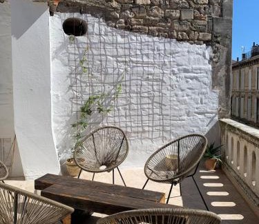 Arles City Centre Apartamento | Penthouse Apartment with Large Terrace and Veranda