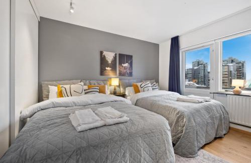Downtown Apartamento | Penthouse apt on the shopping street-Free parking
