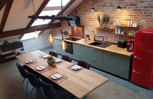 Nordstadt Apartamento | Penthouse at the old arsenal - fireplace, WLAN, bathtub, shower, balcony