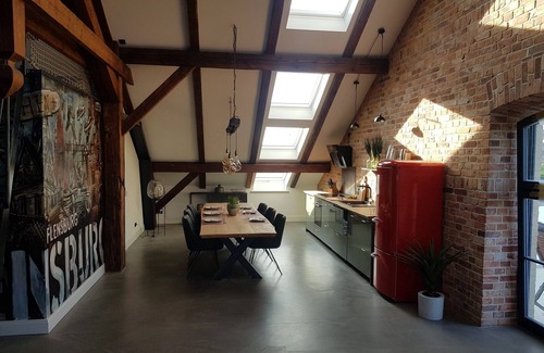 Nordstadt Apartamento | Penthouse at the old arsenal - fireplace, WLAN, bathtub, shower, balcony