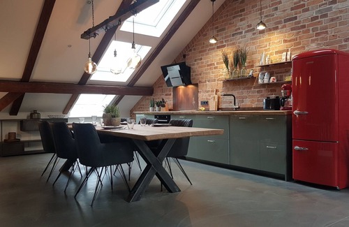 Nordstadt Apartamento | Penthouse at the old arsenal - fireplace, WLAN, bathtub, shower, balcony