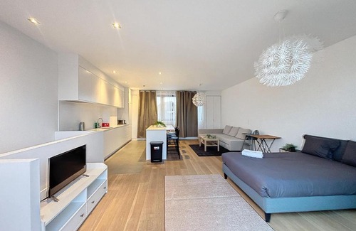 Etterbeek Apartamento | Penthouse Cinquantenaire
